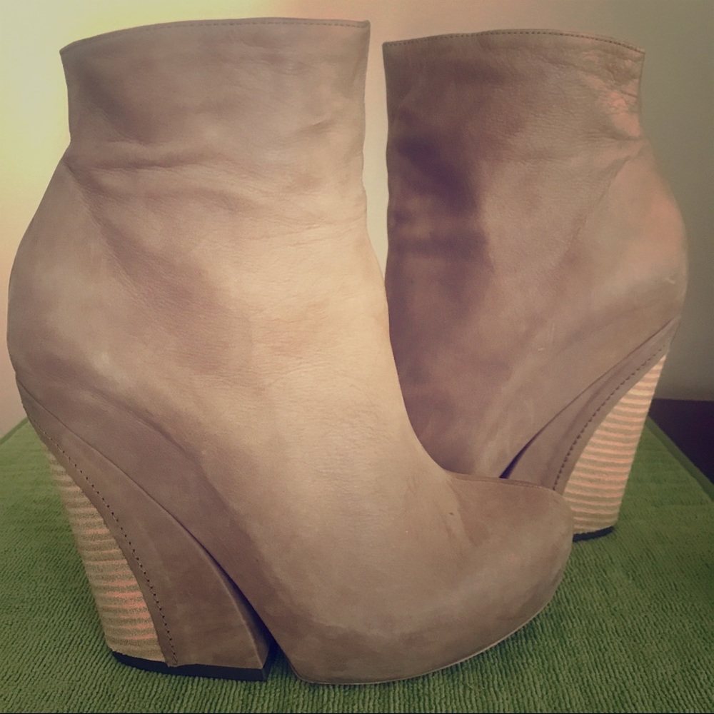 Vic Matie Platform Wedge Booties